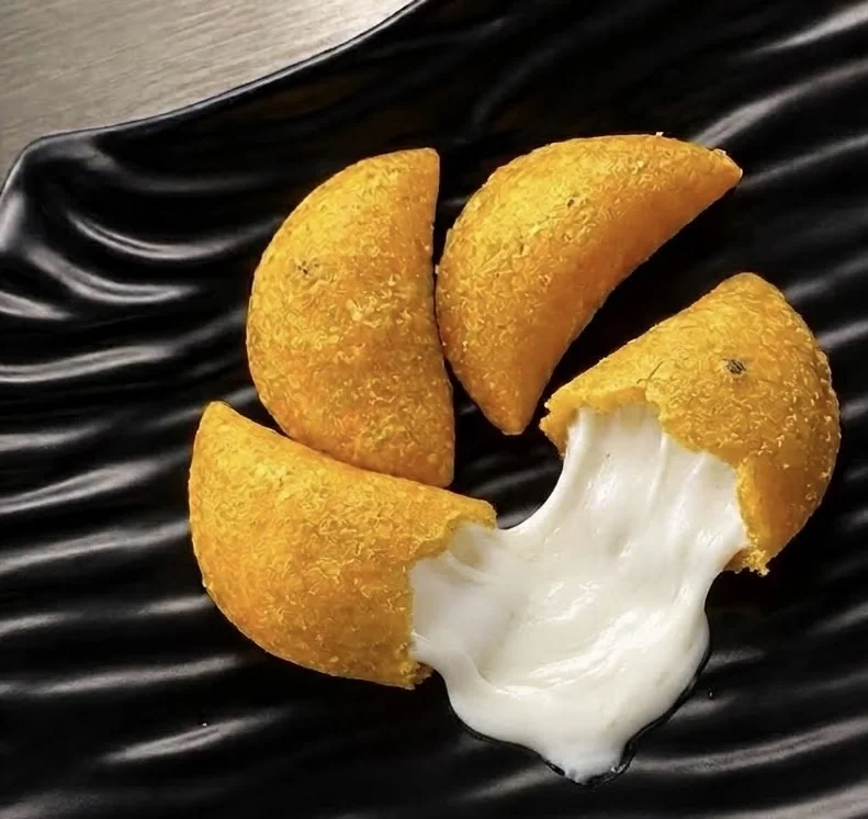 Las Camelladoras, empanada de La Empanada Guerrera